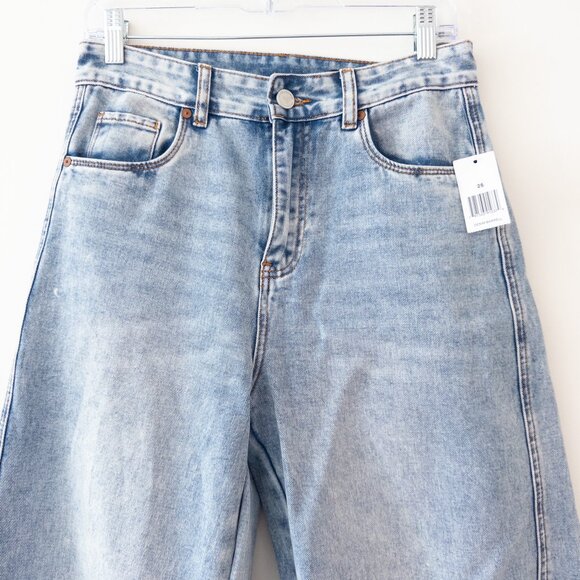 NEW Blank NYC Denim Barrel Jeans Light Wash Vintage Aesthetic, Size 26 - Picture 3 of 9